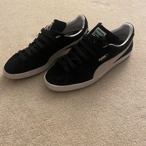 Size 11 Puma Suede in Black with White Stripe